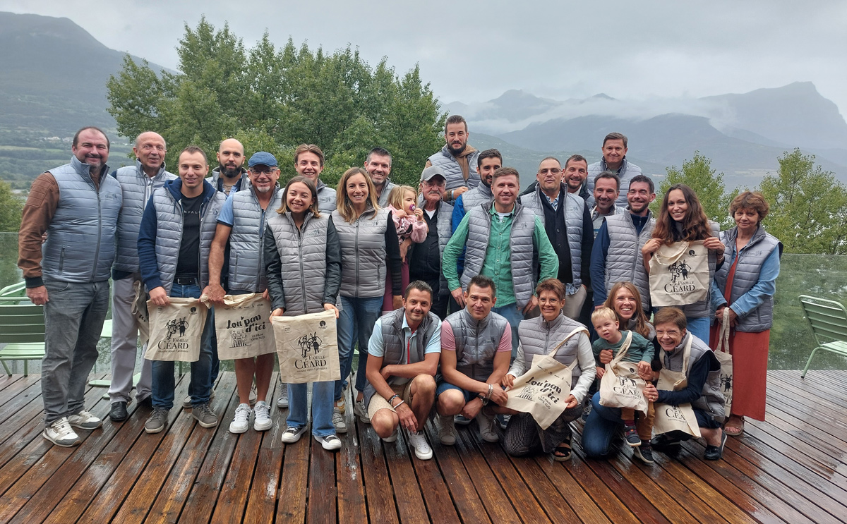 Equipe du Moulin Céard à Saint-André d'Embrun