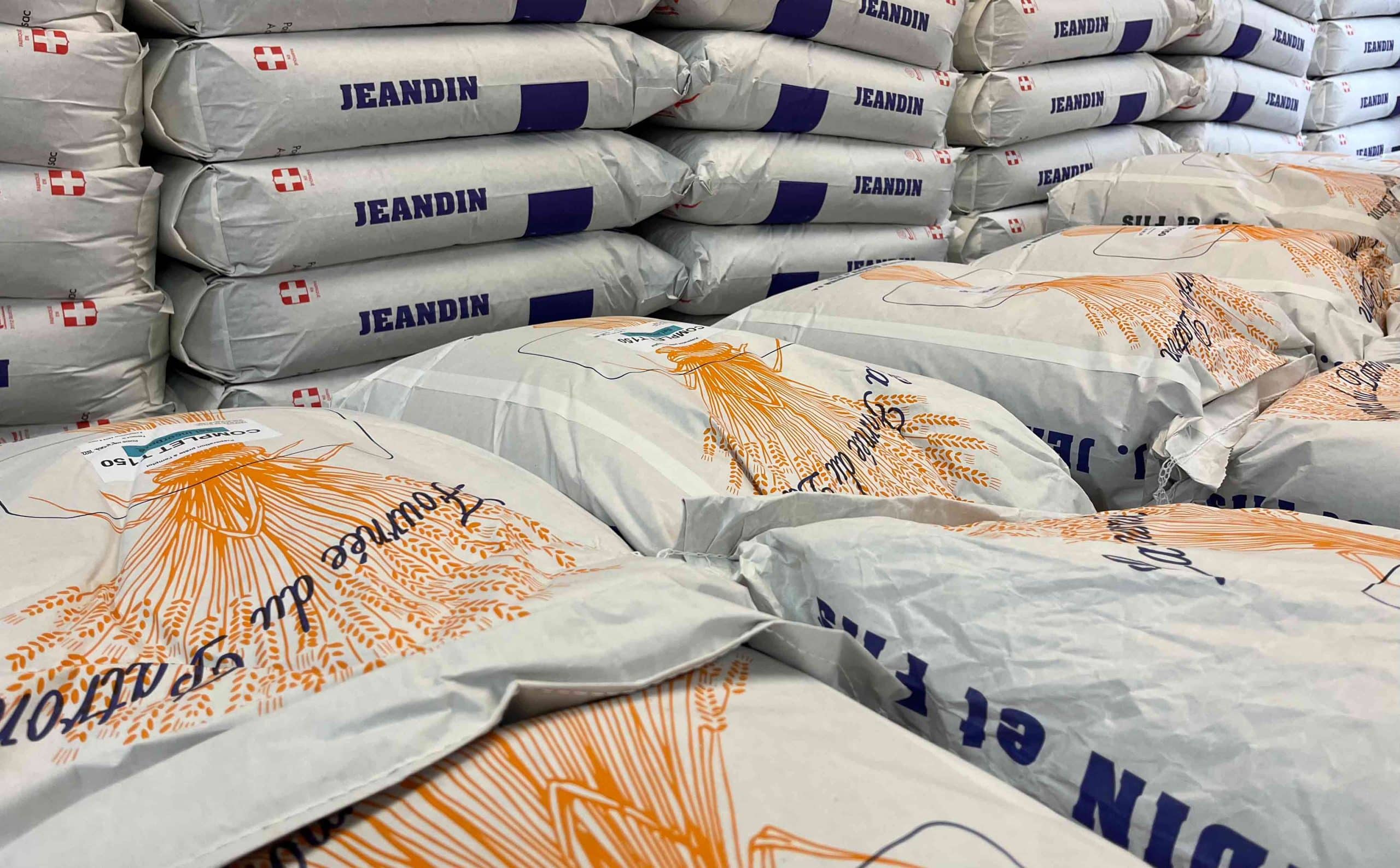 Sacs de farine de la Minoterie Jeandin et Fils - Moulin de Perrignier