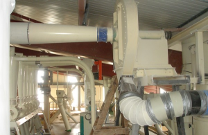 Fabrication de farine artisanale à la Minoterie Bertrand